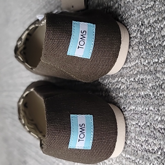 NWT TOMS Alpargata Heritage Canvas, Size 7.5, Color Canteen Green - Picture 10 of 13